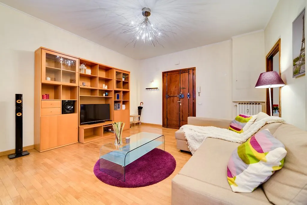 Your Lovely 5 Guests Apartment 罗马